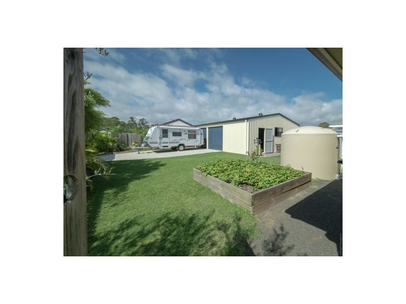 4 Sunny Way, Toogoom QLD 4655