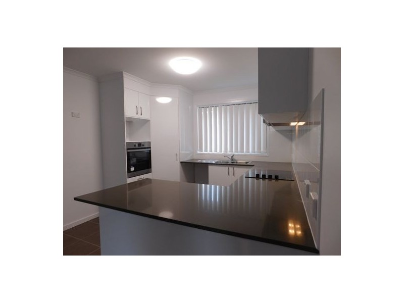 20 Fraser Waters Parade, Toogoom QLD 4655