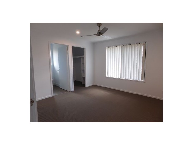 20 Fraser Waters Parade, Toogoom QLD 4655