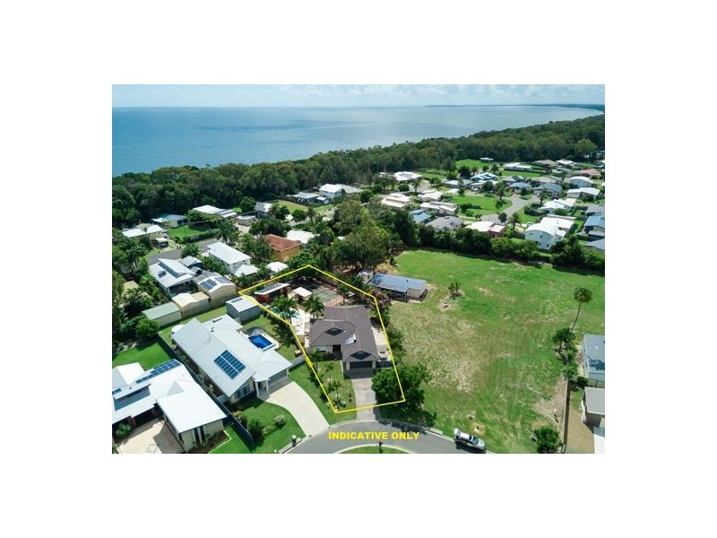 11 Castaway Court, Toogoom QLD 4655