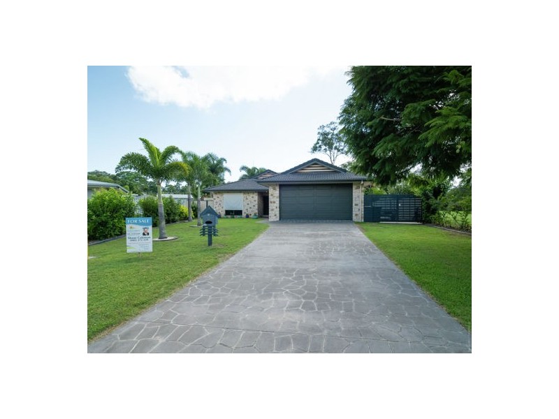 11 Castaway Court, Toogoom QLD 4655