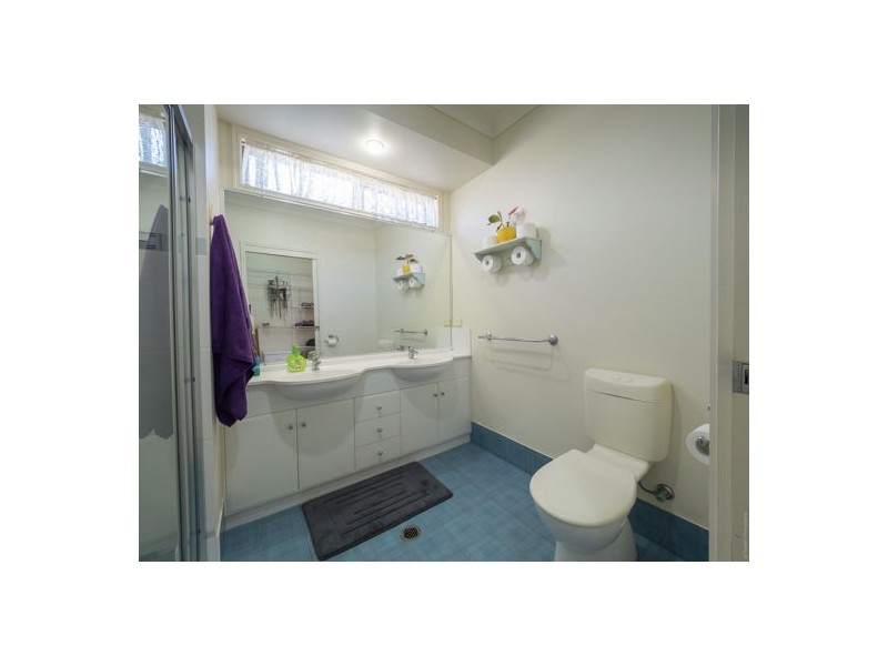 11 Castaway Court, Toogoom QLD 4655