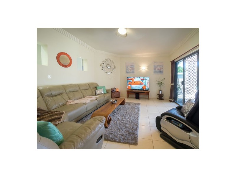 11 Castaway Court, Toogoom QLD 4655