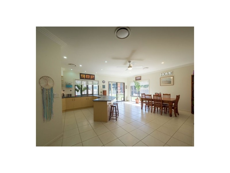 11 Castaway Court, Toogoom QLD 4655
