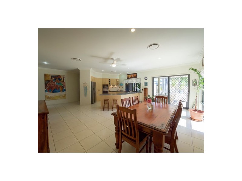 11 Castaway Court, Toogoom QLD 4655