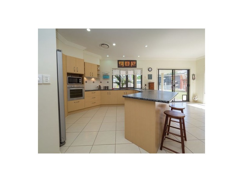 11 Castaway Court, Toogoom QLD 4655