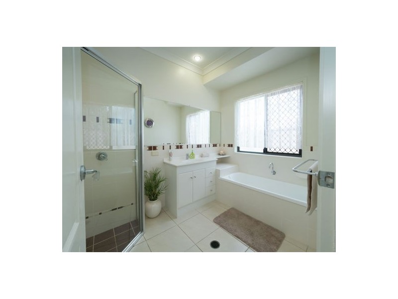 11 Castaway Court, Toogoom QLD 4655