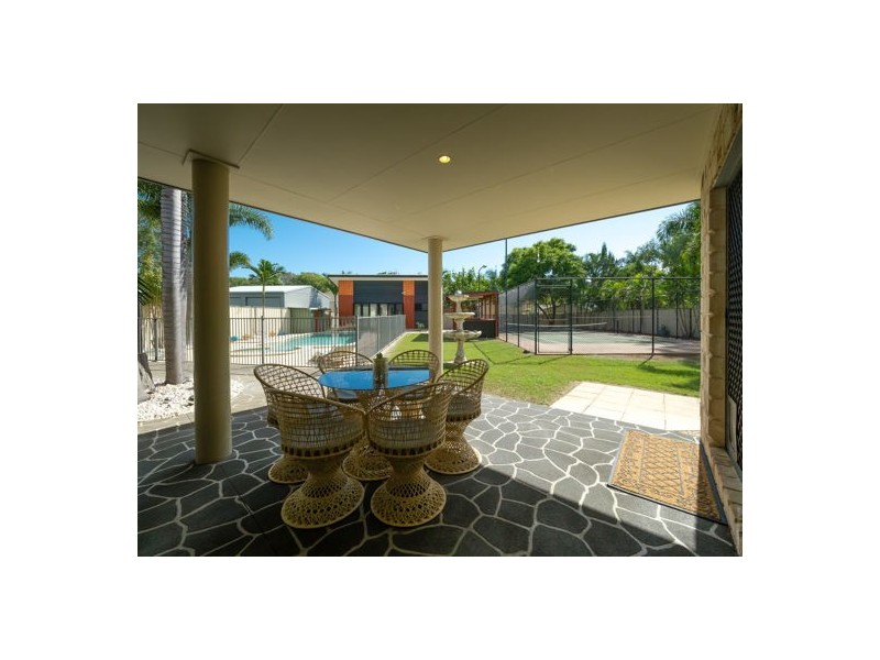 11 Castaway Court, Toogoom QLD 4655