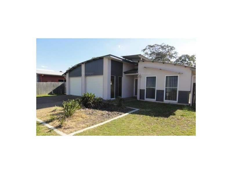 7 Aqua Court, Toogoom QLD 4655