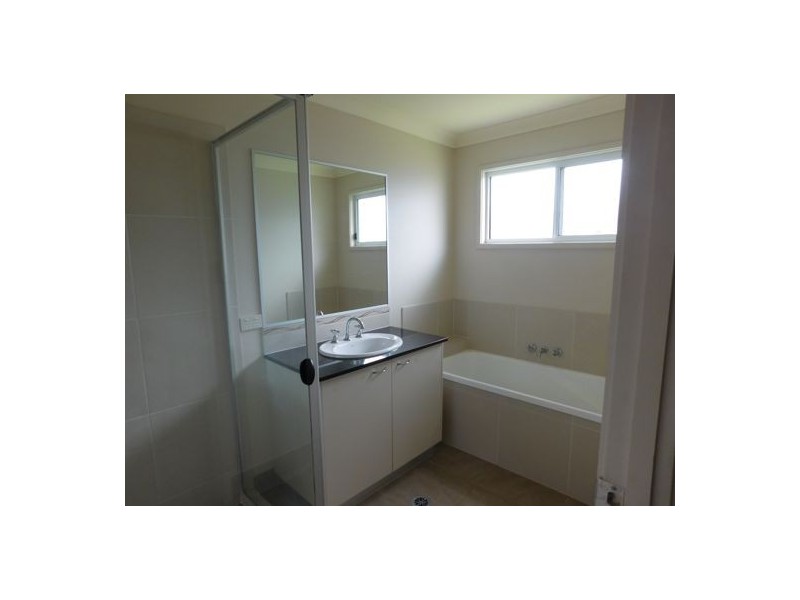 7 Aqua Court, Toogoom QLD 4655