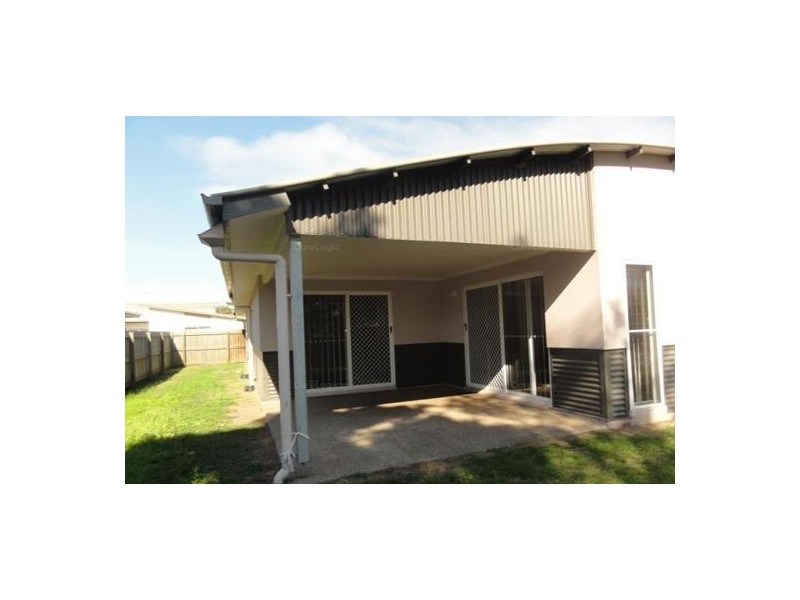 7 Aqua Court, Toogoom QLD 4655
