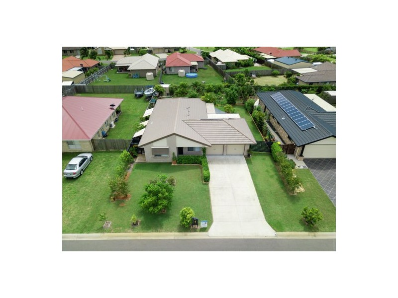 9 Seashore Way, Toogoom QLD 4655