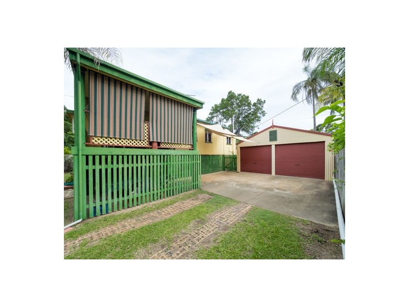 116 Esplanade, Toogoom QLD 4655