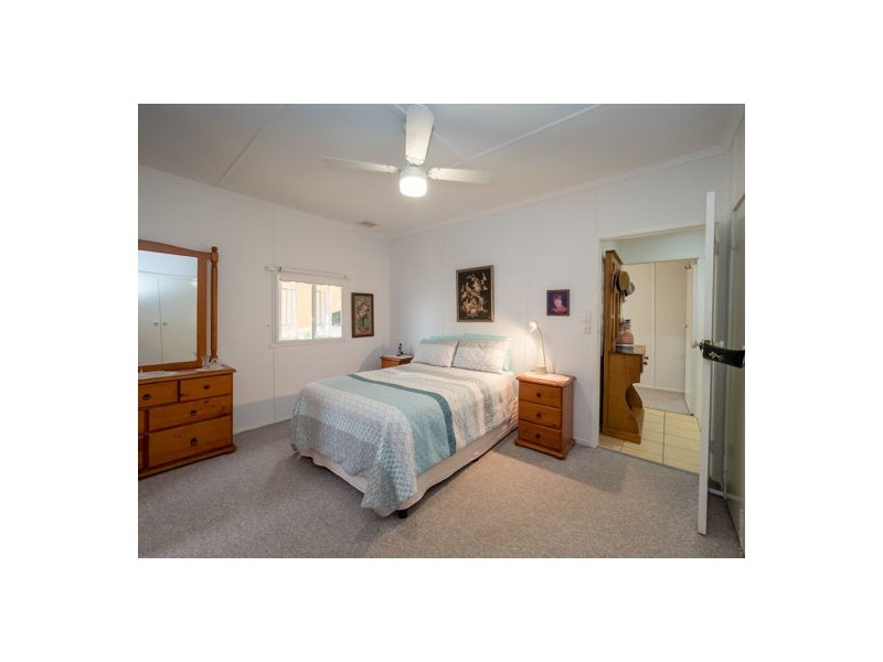 116 Esplanade, Toogoom QLD 4655