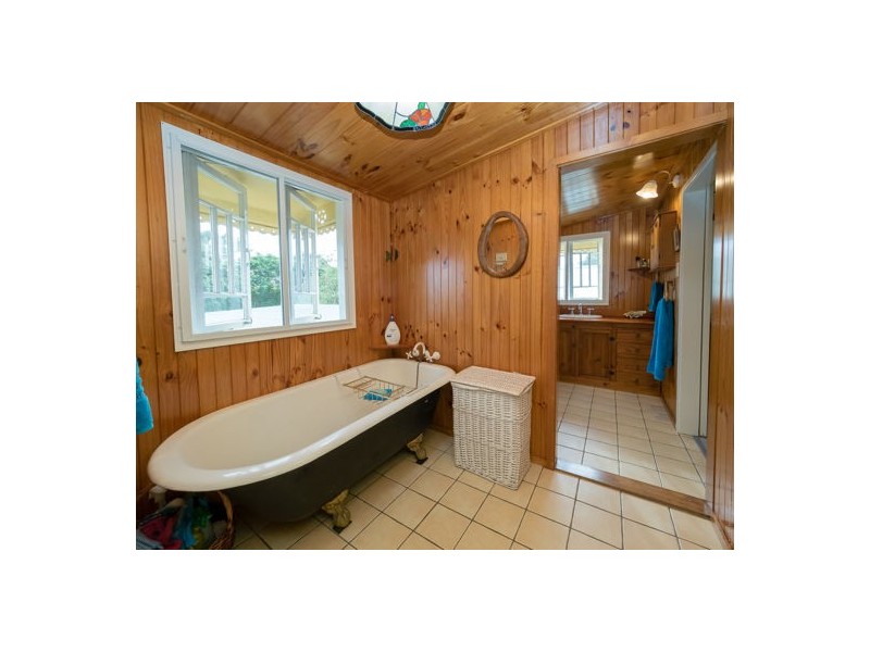 116 Esplanade, Toogoom QLD 4655