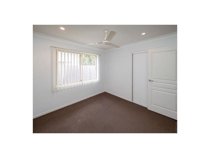 24 Wave Court, Toogoom QLD 4655
