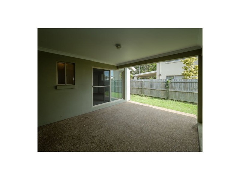 24 Wave Court, Toogoom QLD 4655