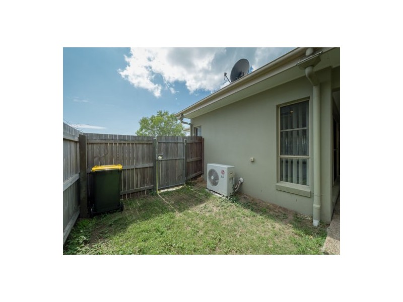 24 Wave Court, Toogoom QLD 4655