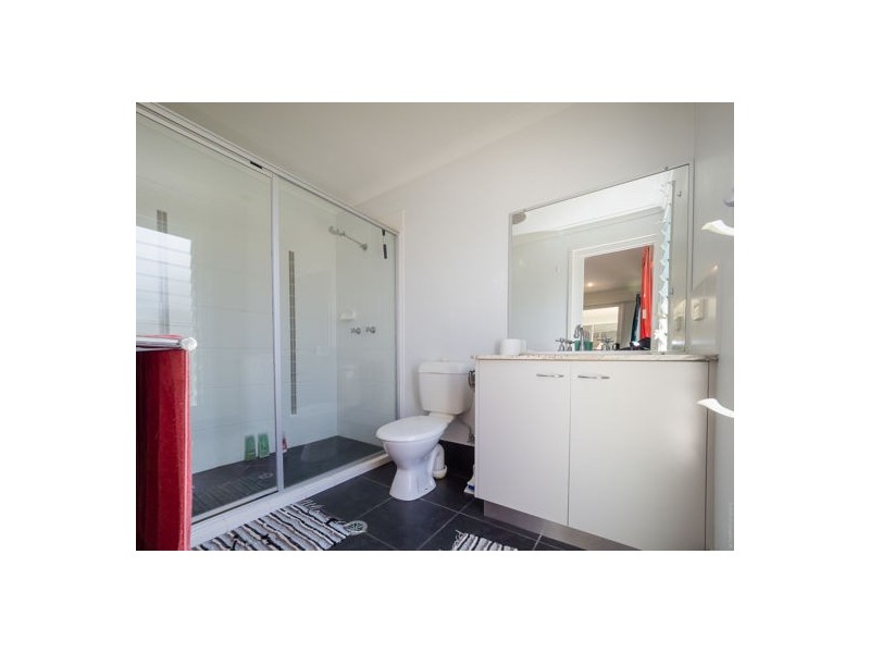 12 Oyster Court, Toogoom QLD 4655