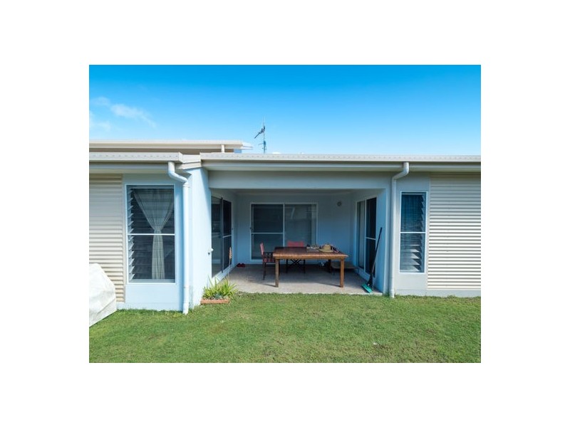 12 Oyster Court, Toogoom QLD 4655