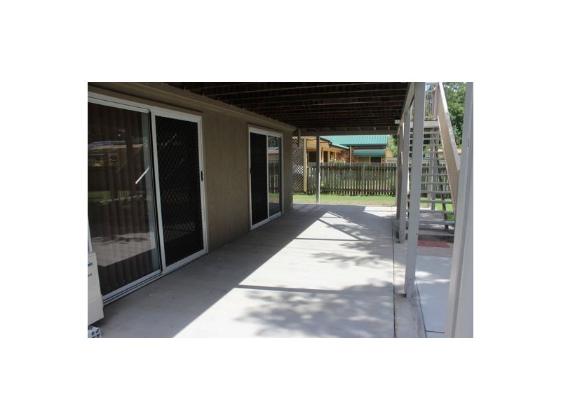 25 Desmond Drive, Toogoom QLD 4655