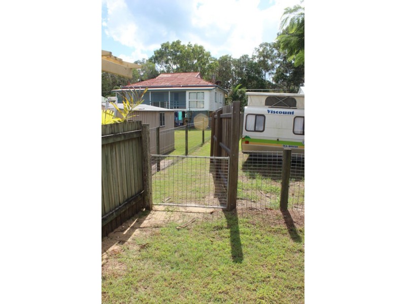 25 Desmond Drive, Toogoom QLD 4655