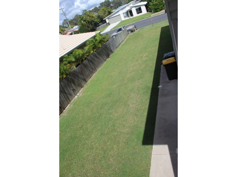 25 Desmond Drive, Toogoom QLD 4655