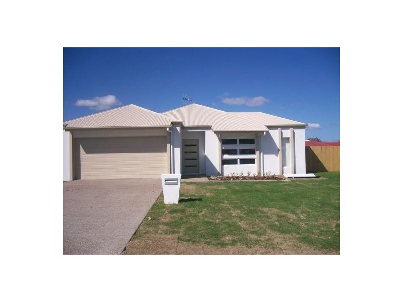 11 Seaway Parade, Toogoom QLD 4655