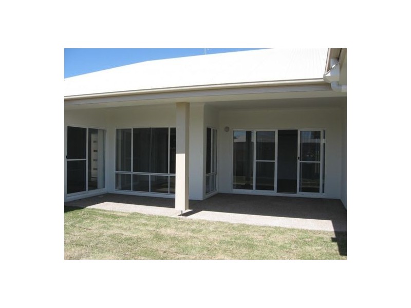 11 Seaway Parade, Toogoom QLD 4655