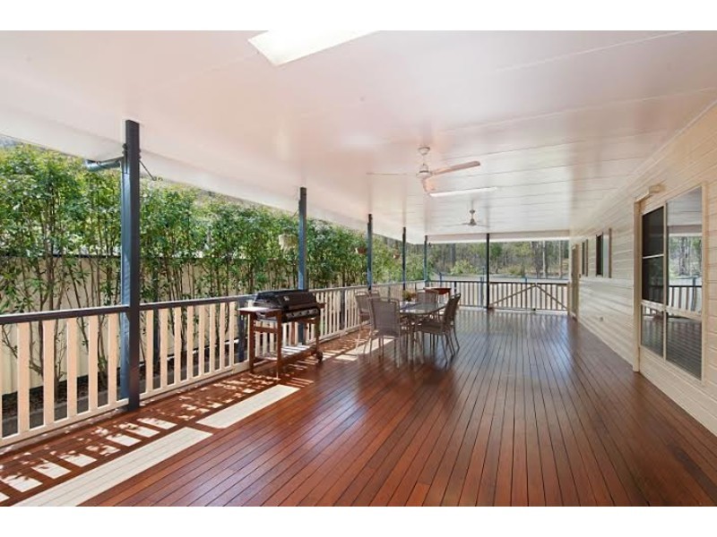 2 Dalkeith Street, Nanango QLD 4615