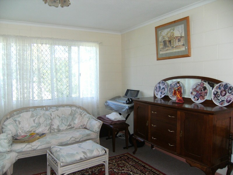 31 Neil Street, Southside QLD 4570