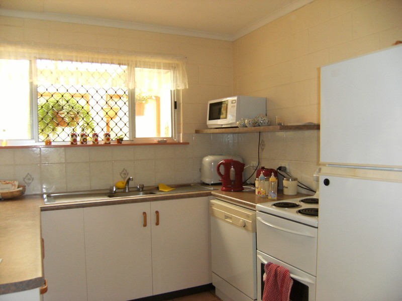 31 Neil Street, Southside QLD 4570