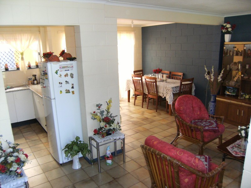 31 Neil Street, Southside QLD 4570