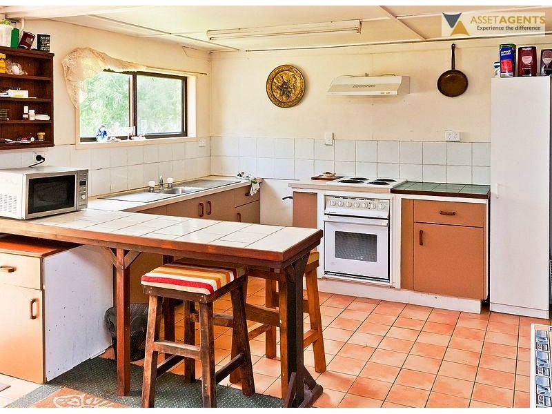 245 Coonoongibber Creek Road, Brooloo QLD 4570