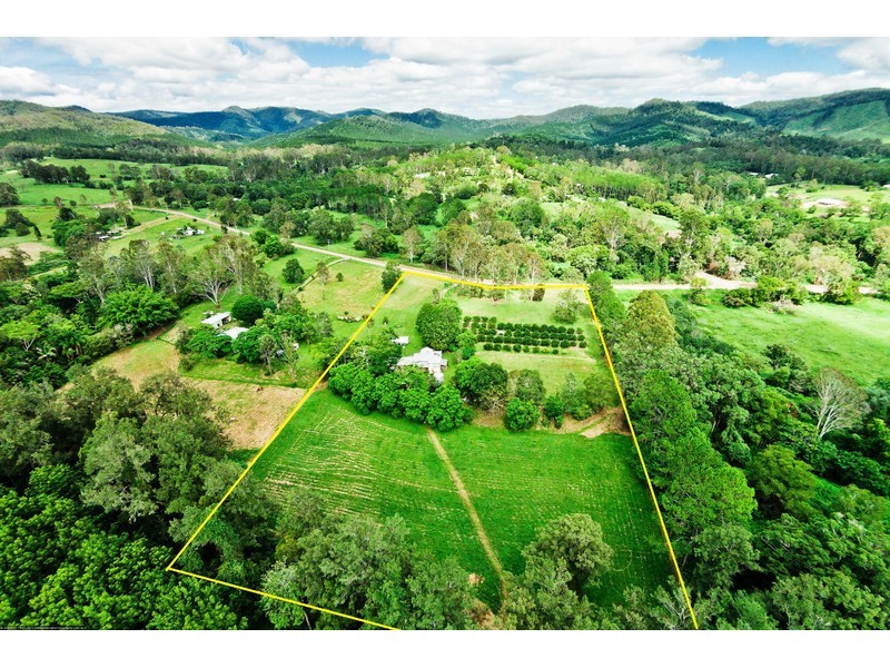 245 Coonoongibber Creek Road, Brooloo QLD 4570