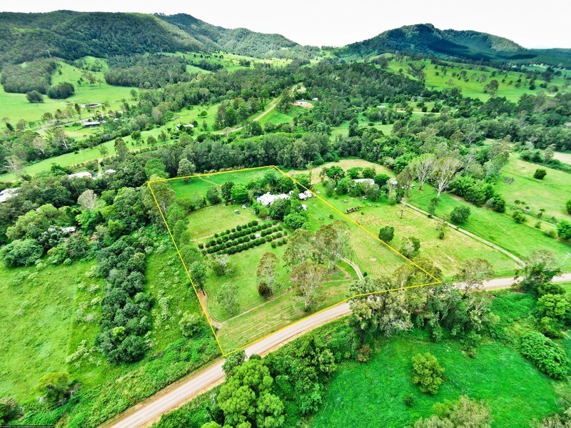 245 Coonoongibber Creek Road, Brooloo QLD 4570