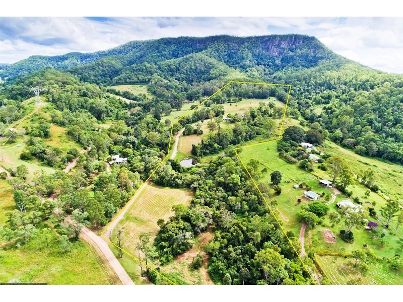 8 Bluff Road, Kenilworth QLD 4574