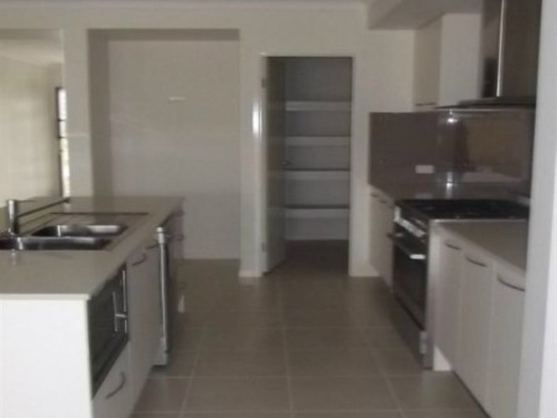 33 Glen Abby Avenue, Peregian Springs QLD 4573
