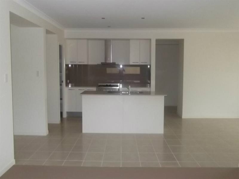 33 Glen Abby Avenue, Peregian Springs QLD 4573