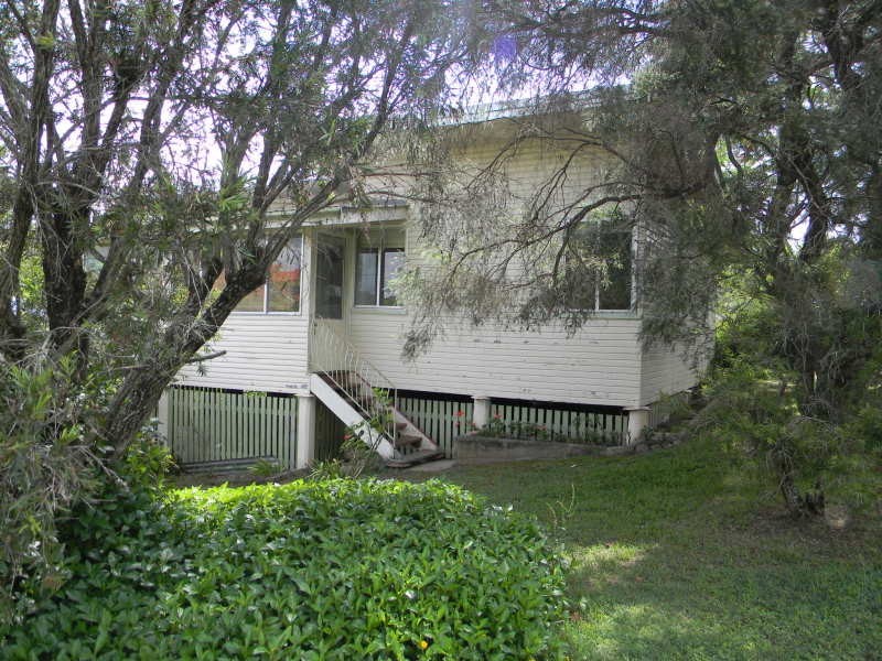 17 Margaret, Kenilworth QLD 4574