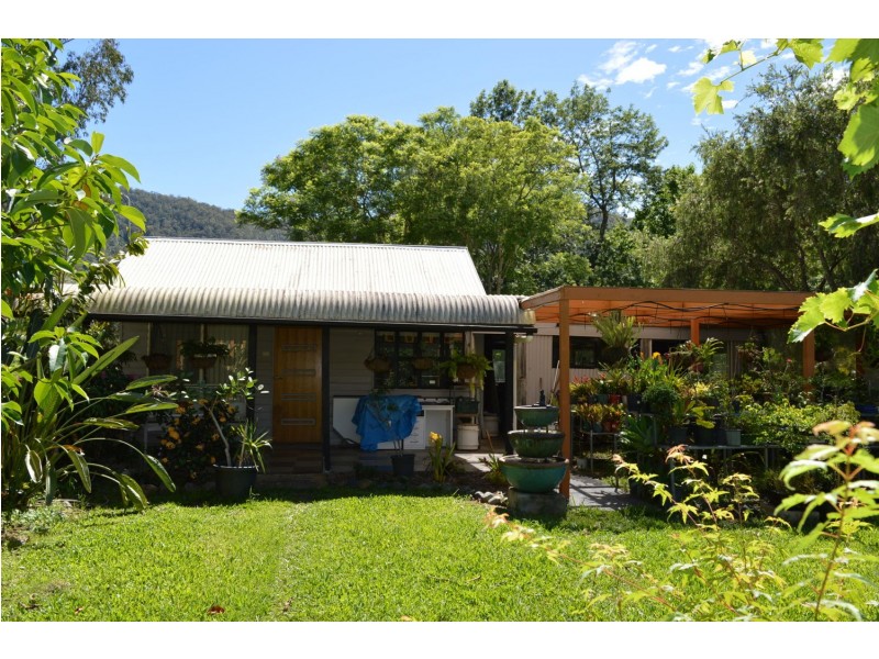 622 Eastern Mary River Rd, Cambroon QLD 4552