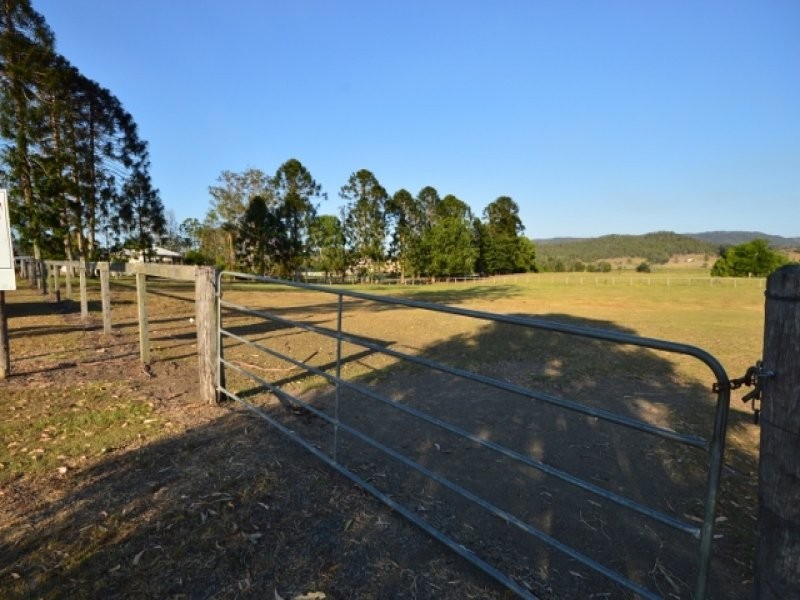 62 Elizabeth Street, Kenilworth QLD 4574