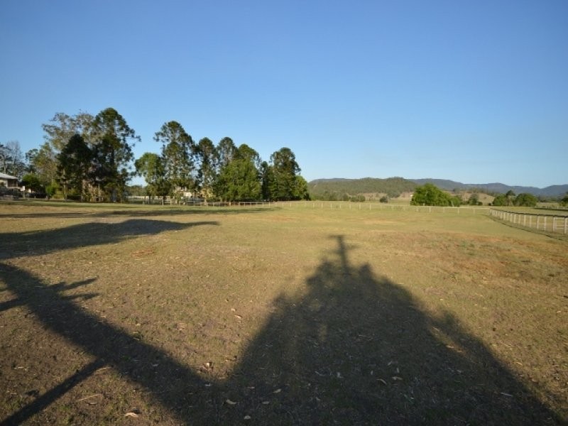 62 Elizabeth Street, Kenilworth QLD 4574