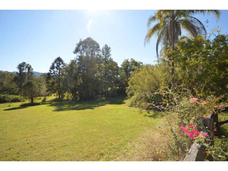 162 Booloumba Creek Road, Cambroon QLD 4552