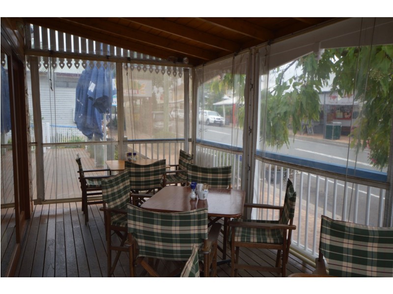 Nanna McGinns 11 Elizabeth Street, Kenilworth QLD 4574