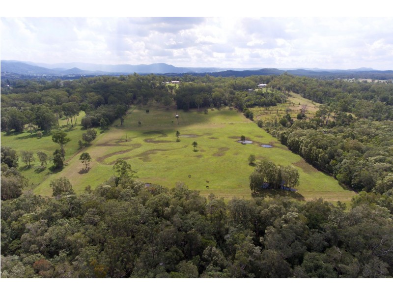 160 McCabe Road, Woodford QLD 4514