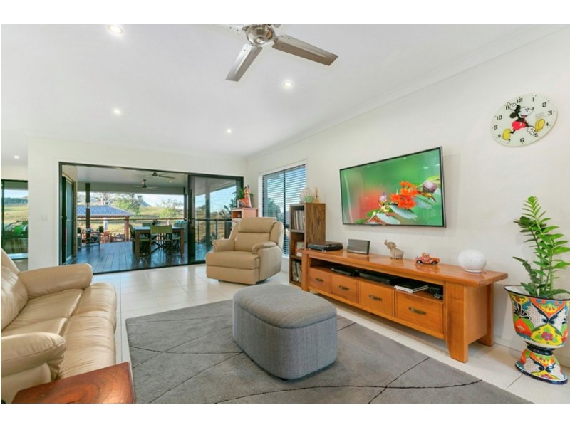 24 George Street, Kenilworth QLD 4574