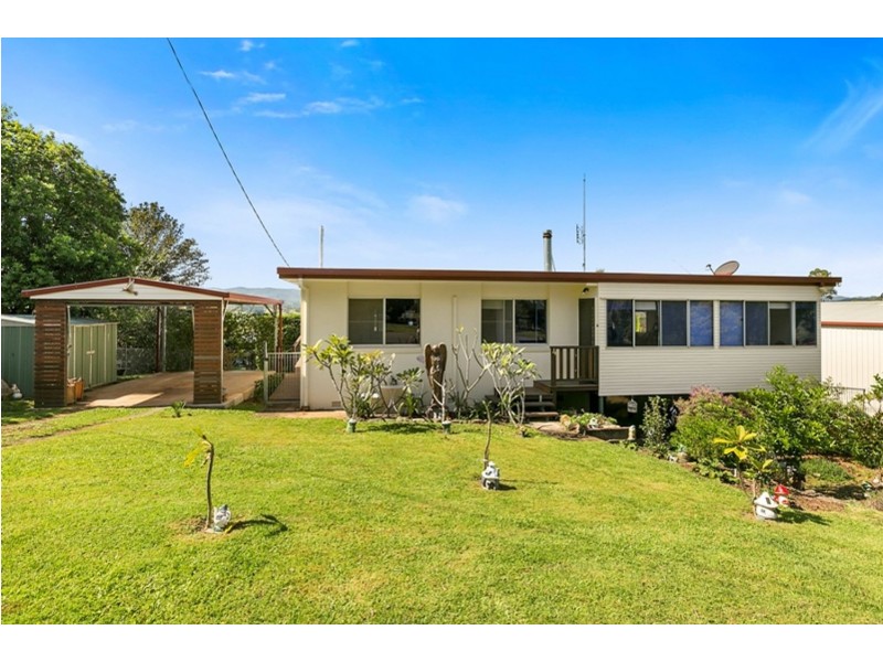 4 Alexandra Street, Kenilworth QLD 4574
