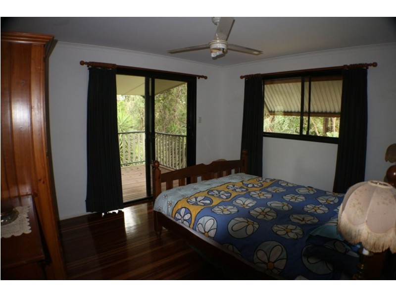 70 Sutton Street, Brooloo QLD 4570