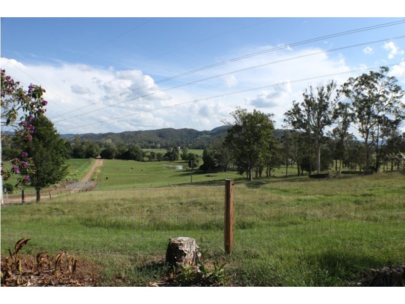 63 Sutton Road, Kenilworth QLD 4574